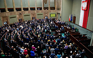 Sejm przyjął ustawę w sprawie wydłużenia kadencji samorządów